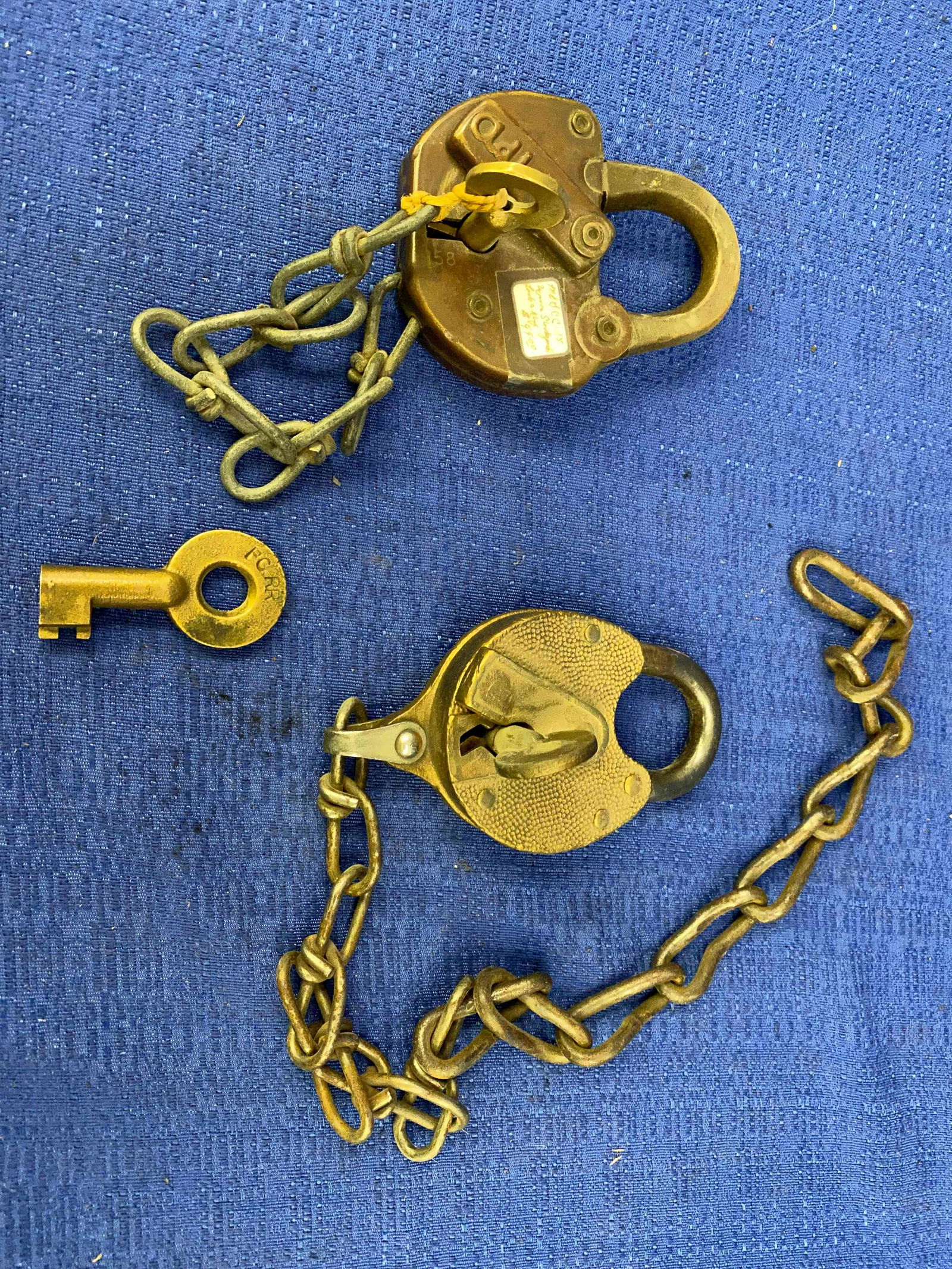2 Brass Paddle Locks with keys (1 of 4)
