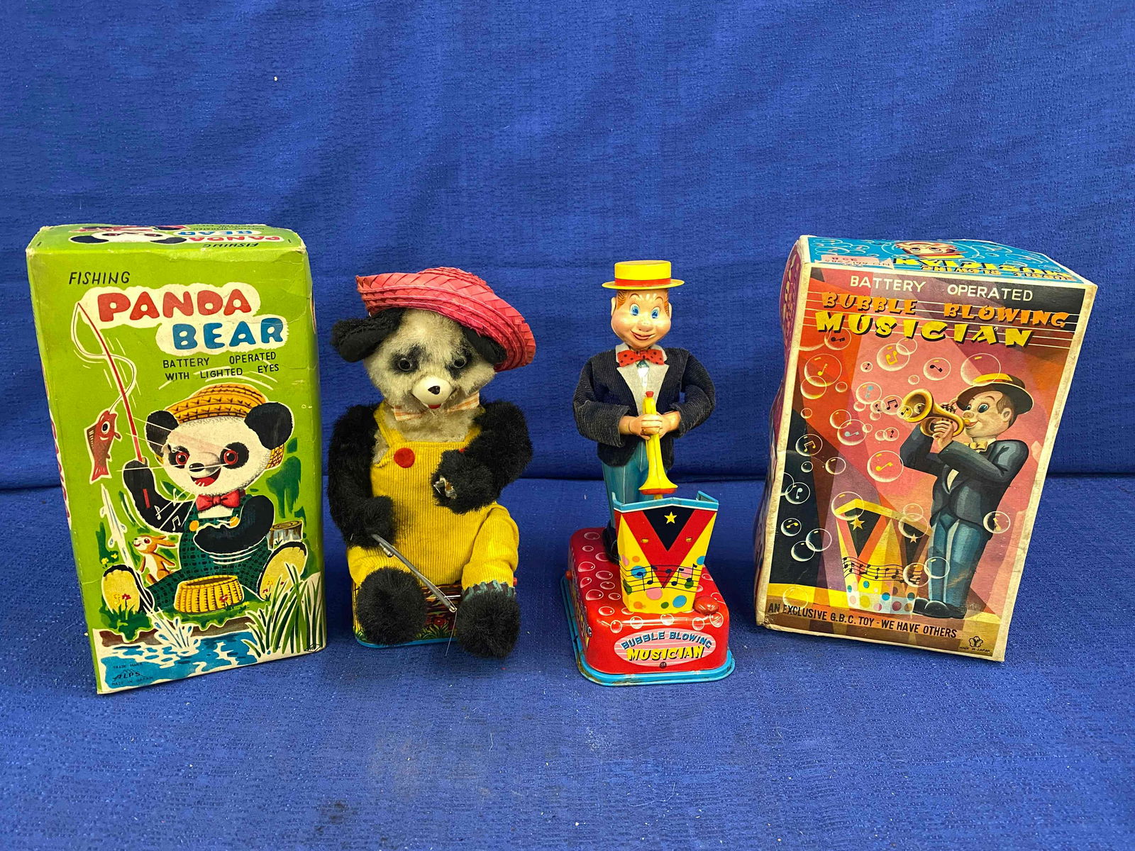 2 Battery-operated Movable Toys (1 of 20)