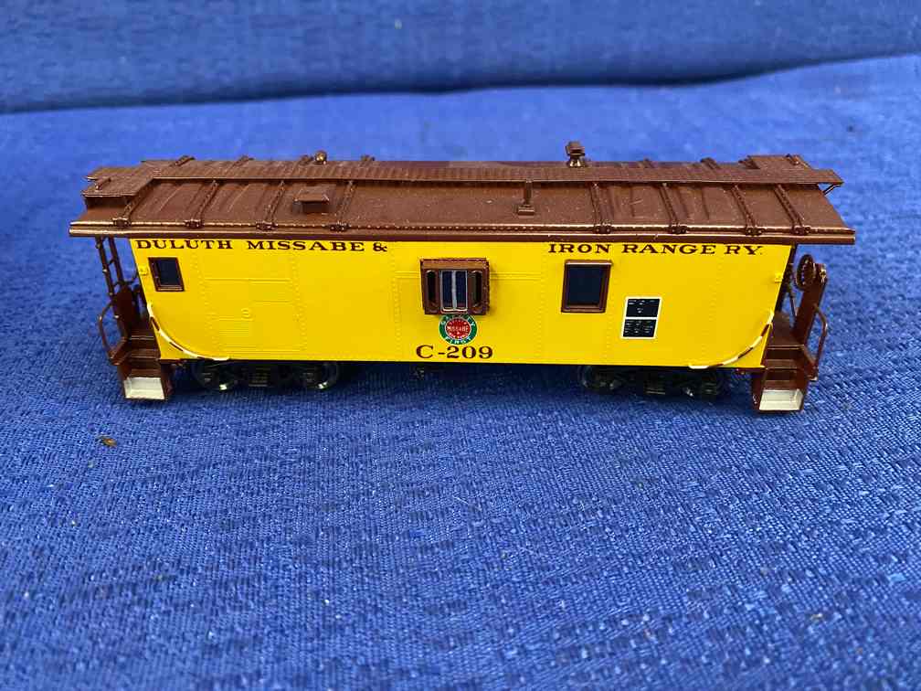 Overland Duluth, Missabe, & Iron Range B-W Caboose (1 of 4)