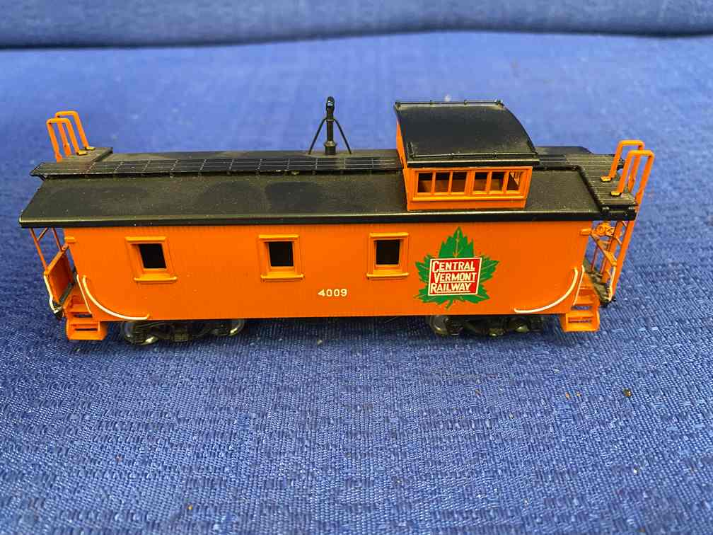 Central Vermont Wood Caboose (1 of 5)