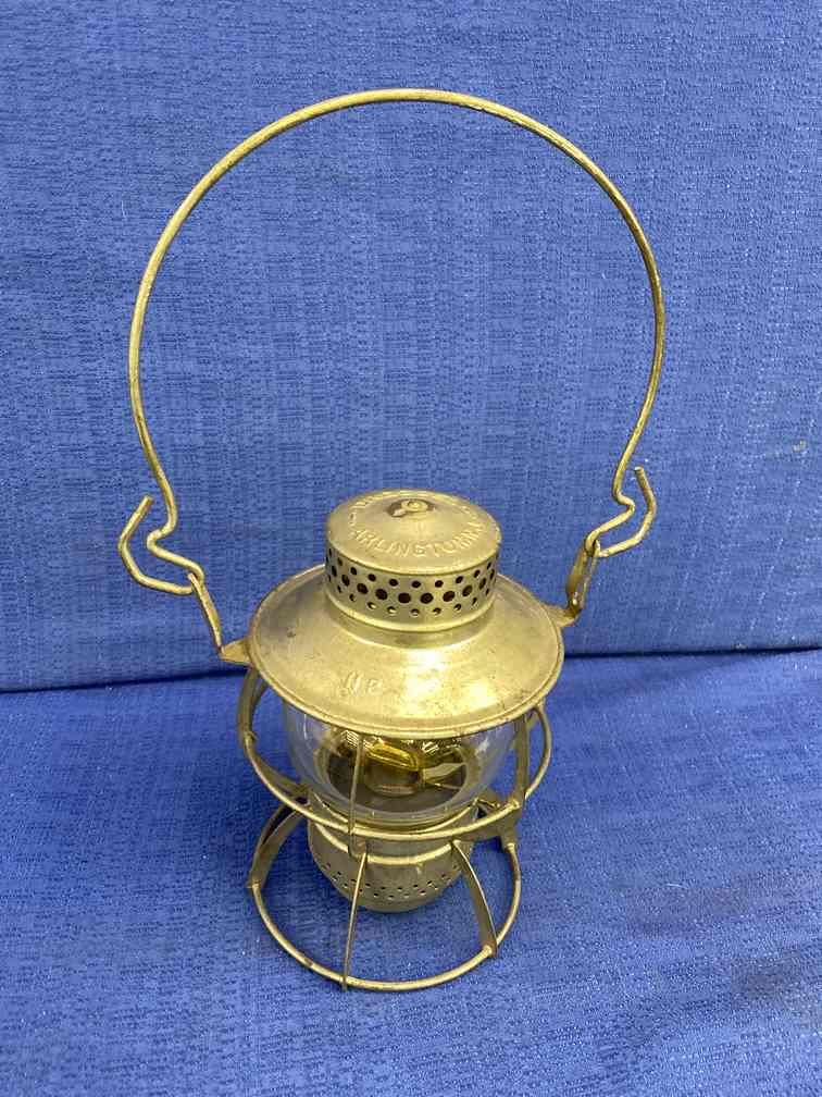 Northern Pacific Switchman's Lantern (1 of 6)