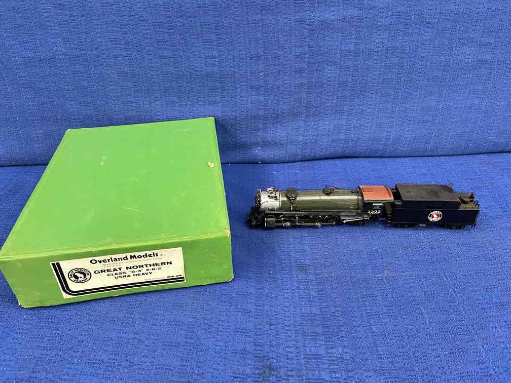 Overland Great Northern '0-3' 282 Engine with Tender (1 of 5)