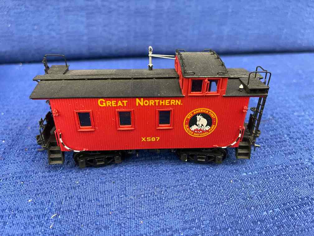 Beaver Creek Great Northern Railroad Caboose: Beaver Creek Great Northern Railroad Caboose, HO brass in box, Beaver Creek Model Co., Made in Korea, Caboose #X587.