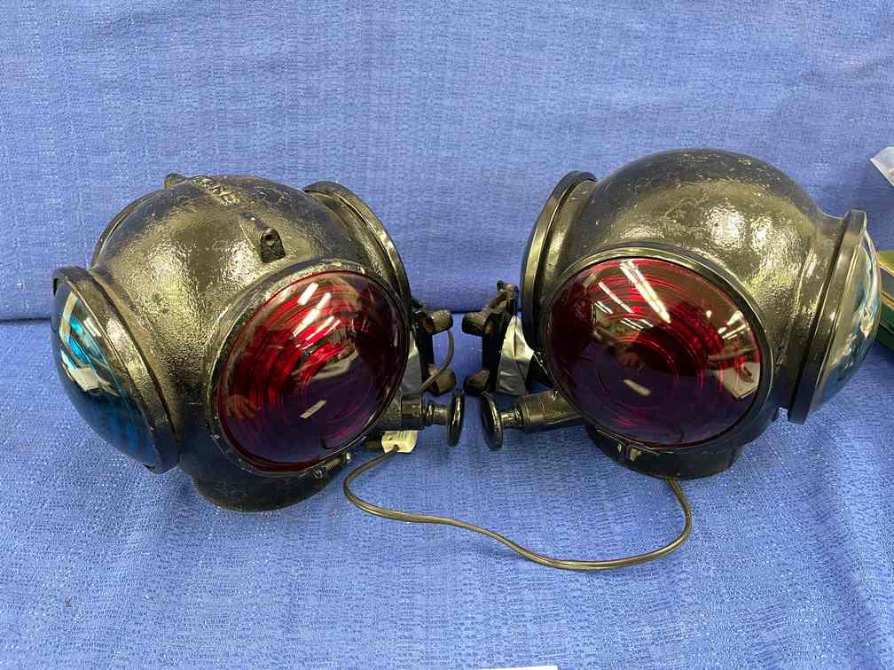 2 Cannonball Marker Lights (1 of 5)