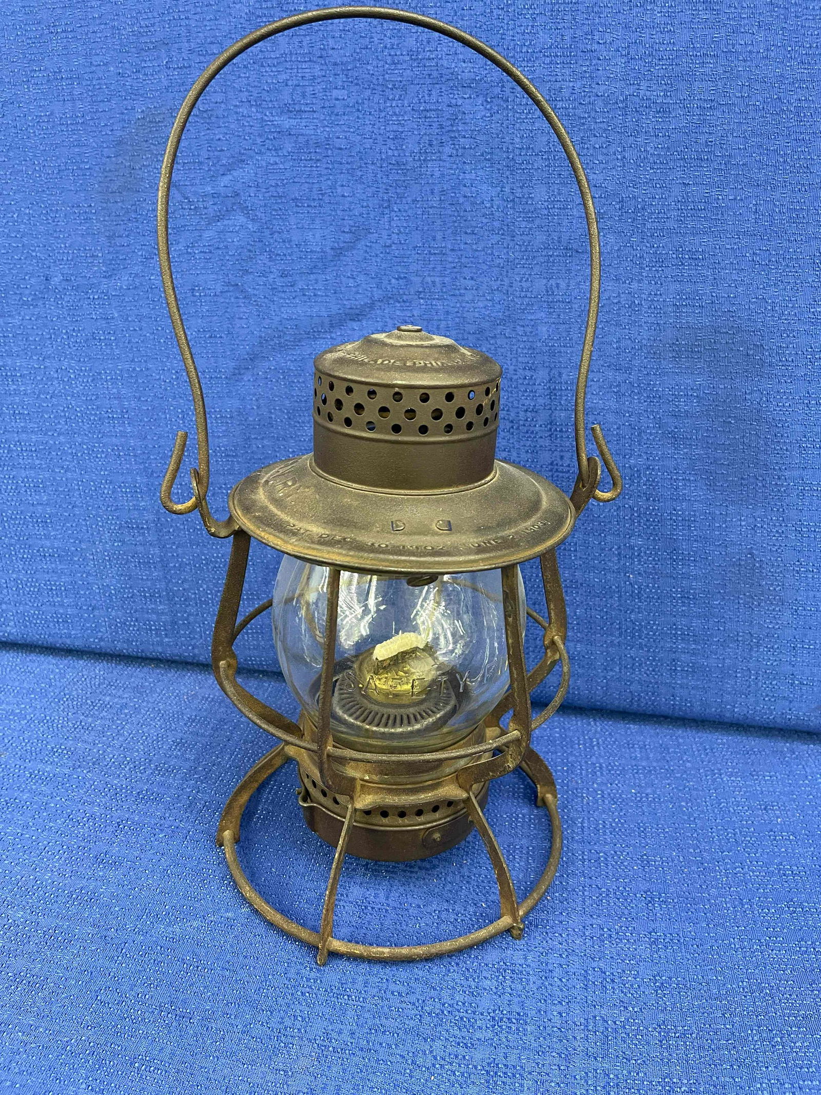 Hocking Valley Railroad Switchman's Lantern (1 of 6)