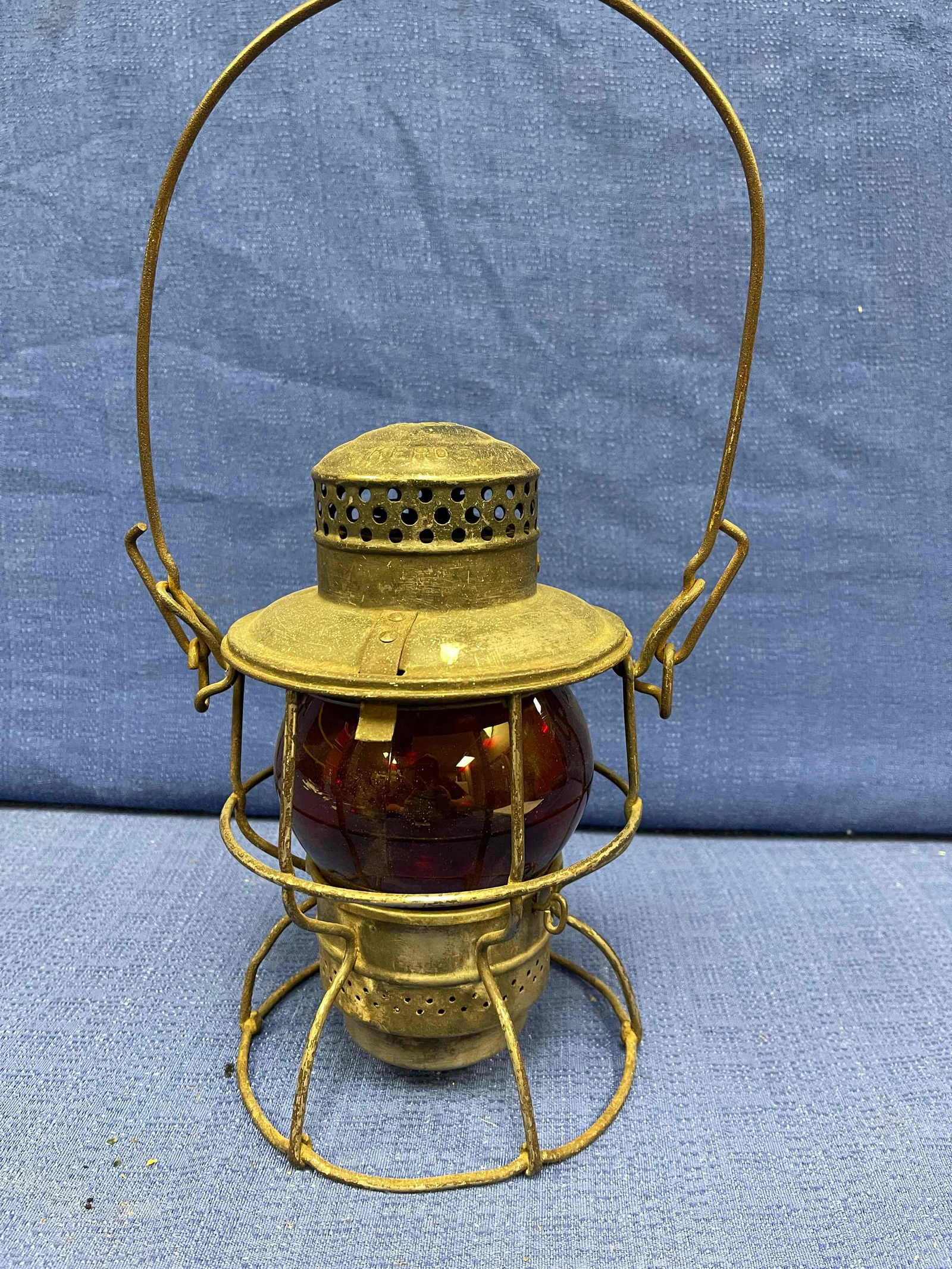 Baltimore & Ohio Adlake Kero Switchmanâ€™s Lantern (1 of 5)