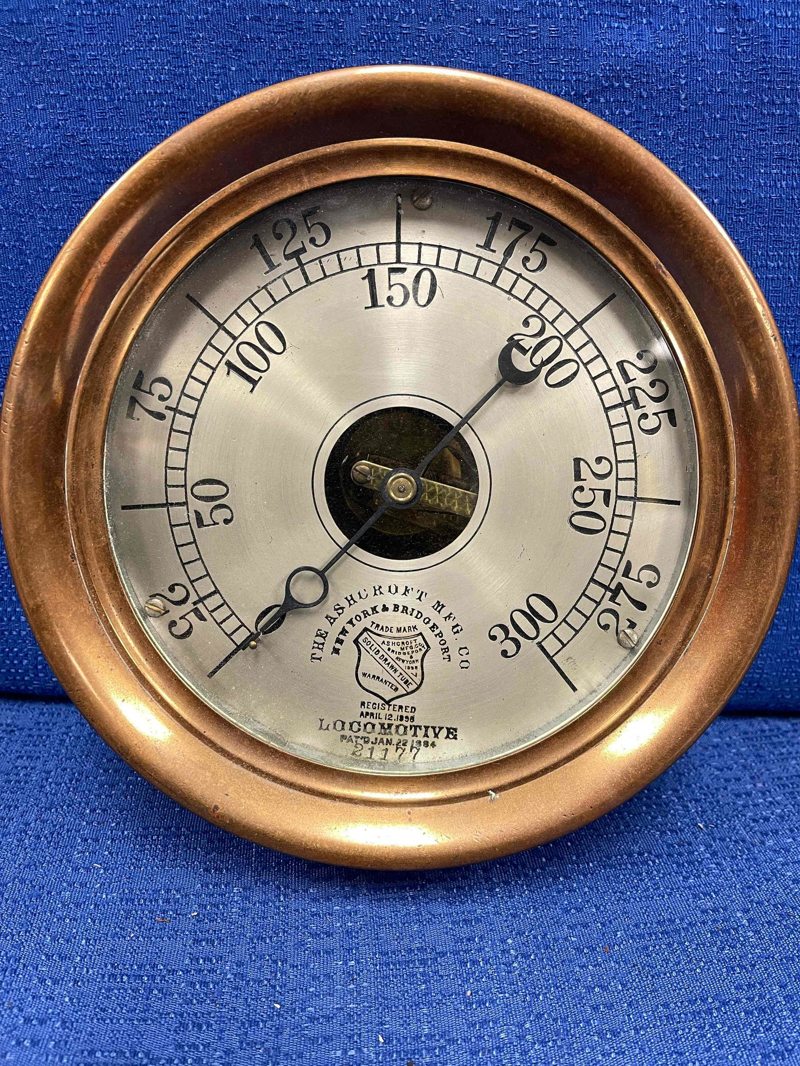Brass Locomotive Pressure Gauge (1 of 5)