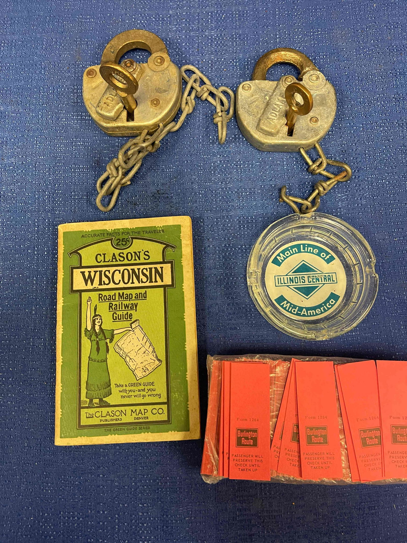 Vintage Railroad Collectibles: Clason's 1919 Wisconsin Road Map & Railway Guide. This is a rare and hard to find Clason's 1919 Wisconsin Road Map and Railway Guide. It lists all of the cities and towns in Wisconsin, along with thei