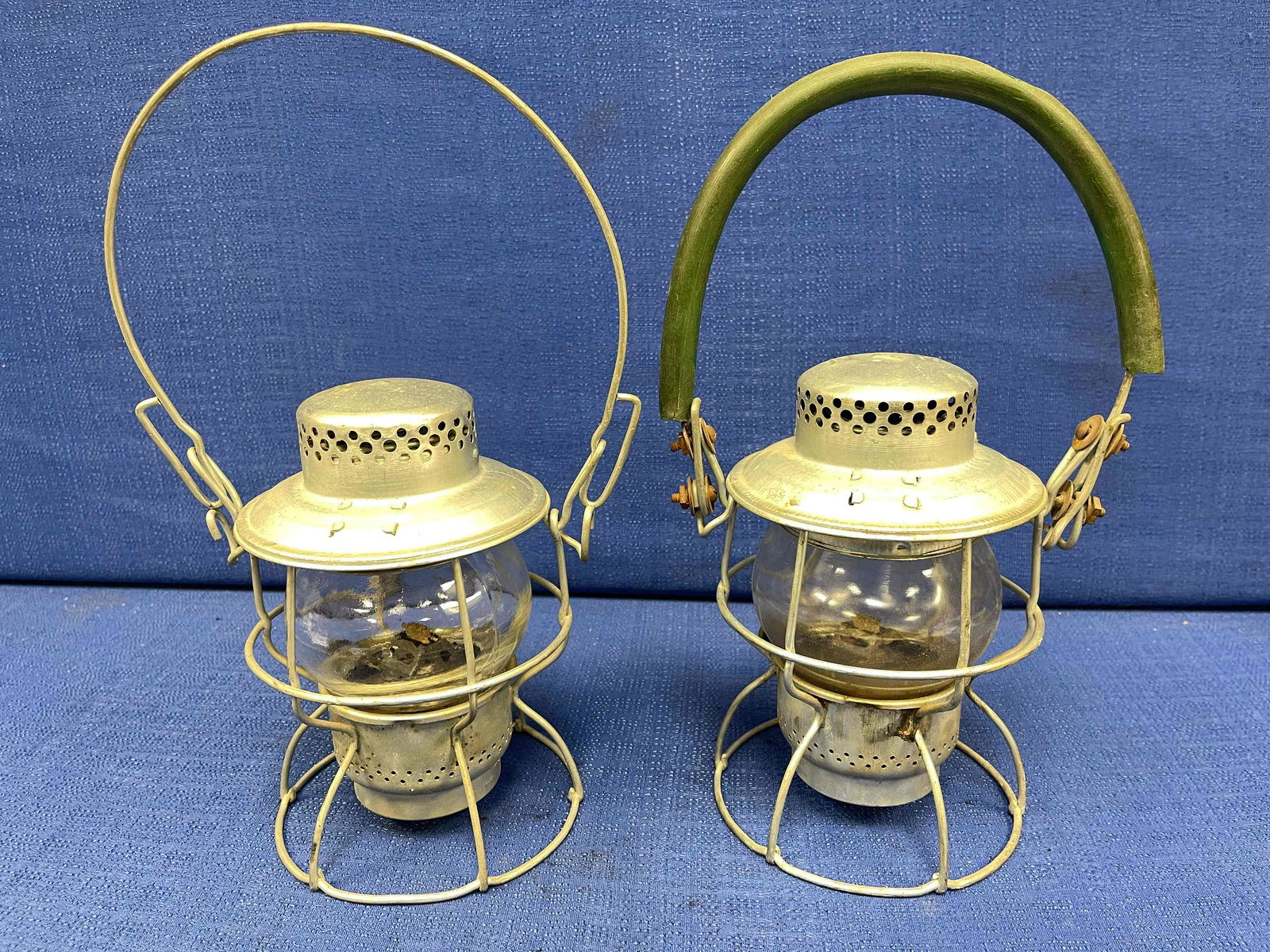 2 National Railroad of Mexico Switchman's Lanterns (1 of 7)