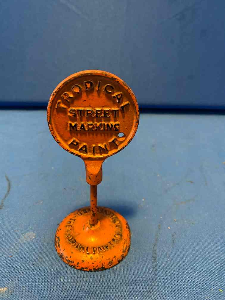 Rare Arcade Cast Iron "Tropical Paint Street" Marking (1 of 5)