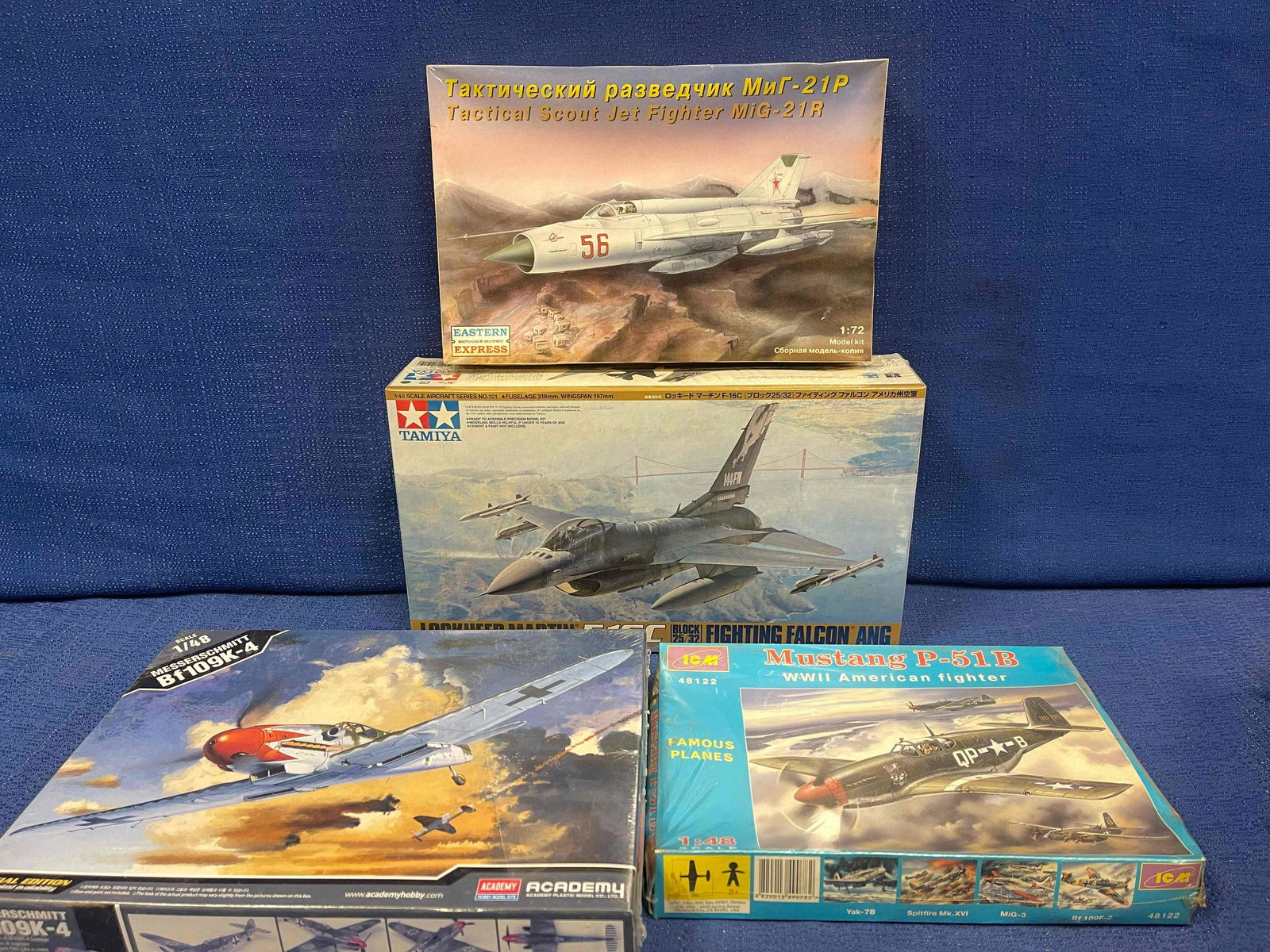 4 NEW Vintage Airplane Models (1 of 6)