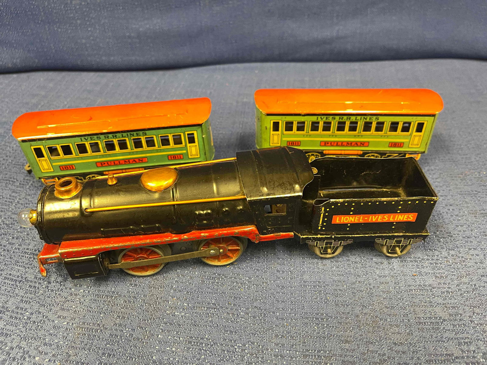 Lionel 4-pc. Train Set (1 of 7)