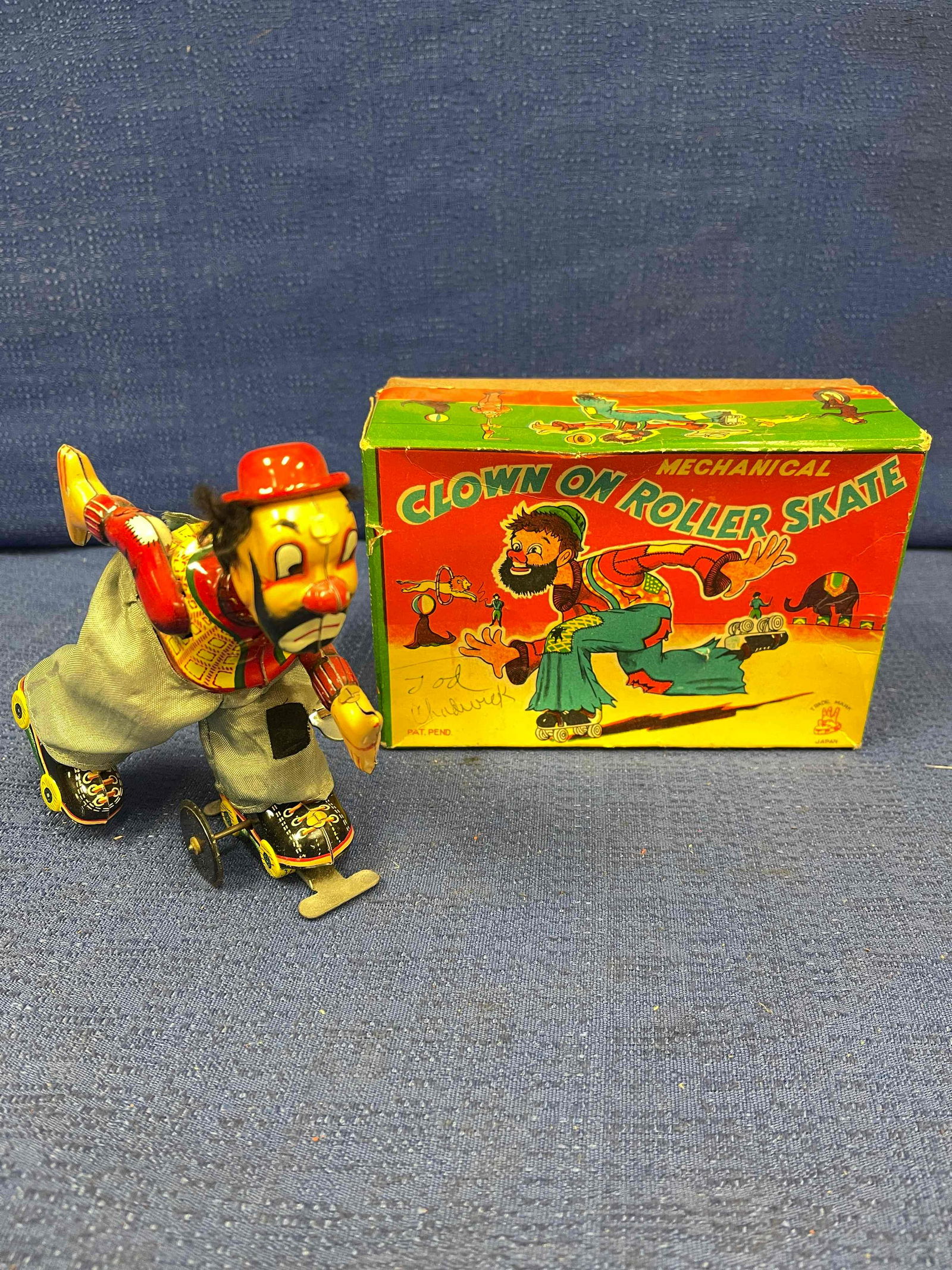 Vintage TPS Mechanical Clown (1 of 10)