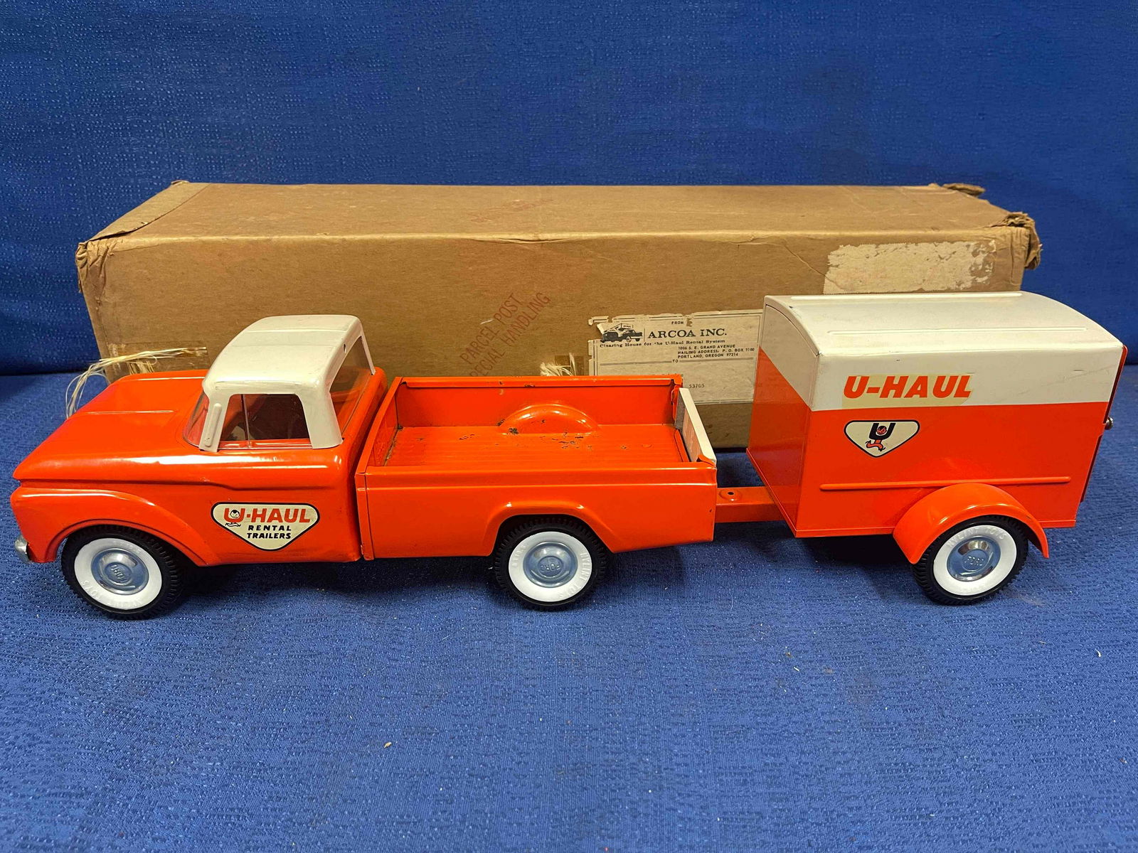 Vintage NY-Lint U-Haul Toy Truck & Trailer (1 of 12)