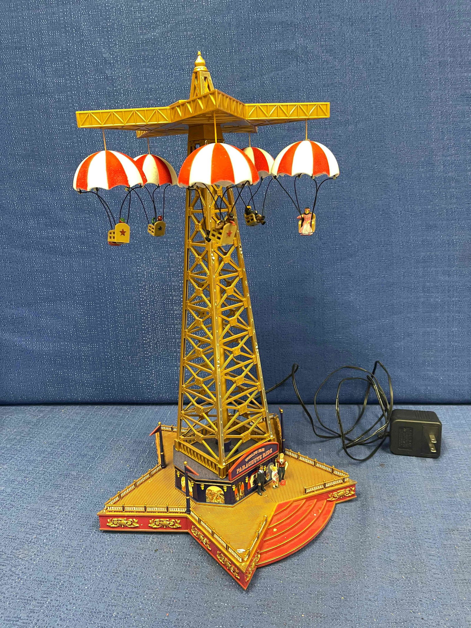 Gold Label World's Fair Parachute Ride (1 of 6)