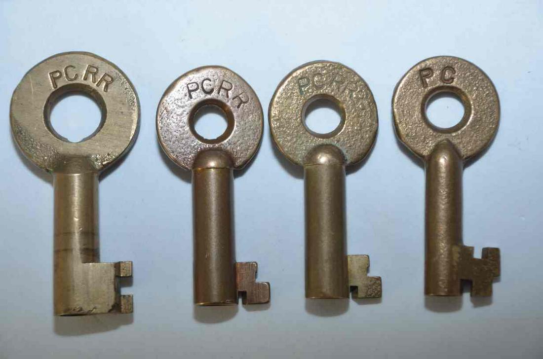 Penn Central RR Brass Key Lot-4 Keys (1 of 3)