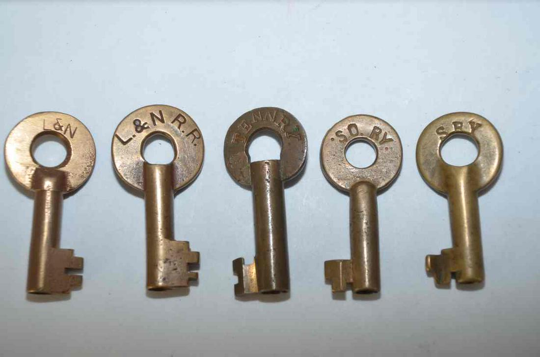 Southern USA RR Brass Key Lot-5 Keys (1 of 3)