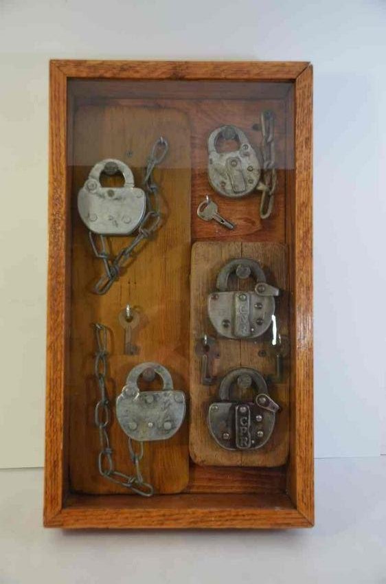 Collection of 5 Minnesota RR Locks and Keys (1 of 5)