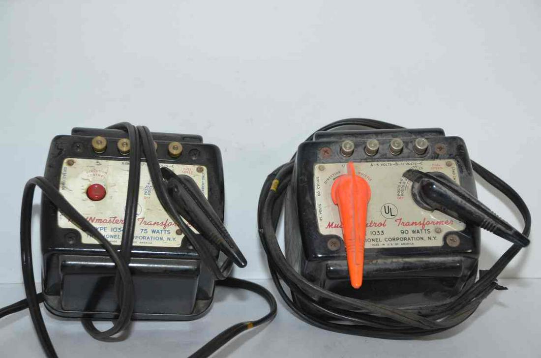 Two Lionel Transformers-Type 1033 and 1034 (1 of 3)