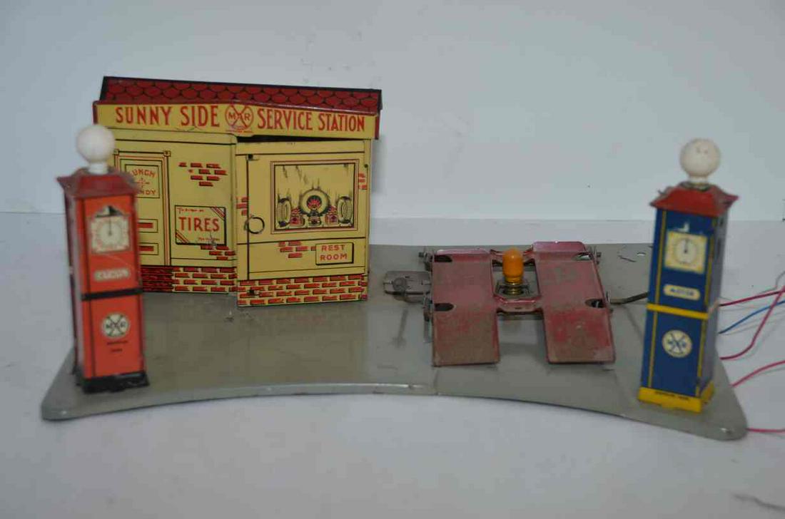 Marx O Scale 1930s Pre-War Tin Sunny Side Service Station (1 of 5)