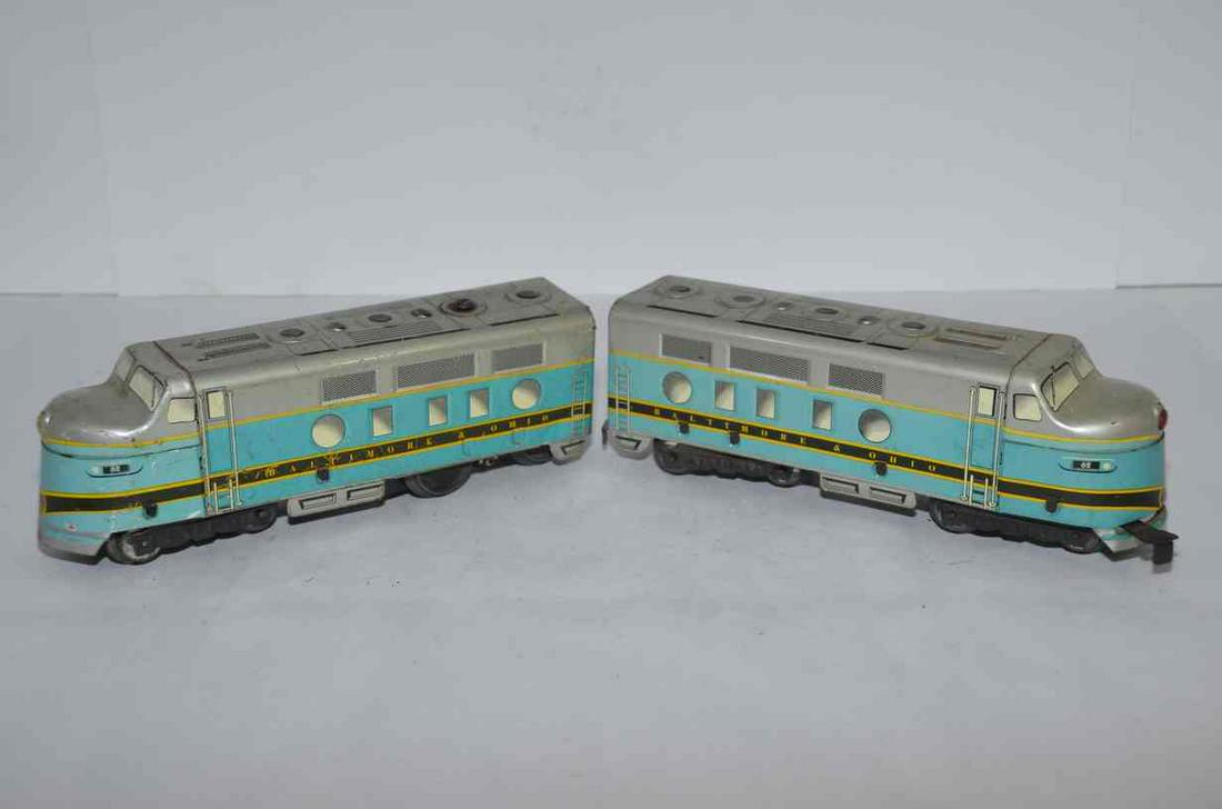 Marx O Scale Baltimore and Ohio RR #62 A-A Locomotive Set: Marx O scale metal post-war Baltimore and Ohio RR #62 A-A diesel locomotive set. One powered; one dummy.