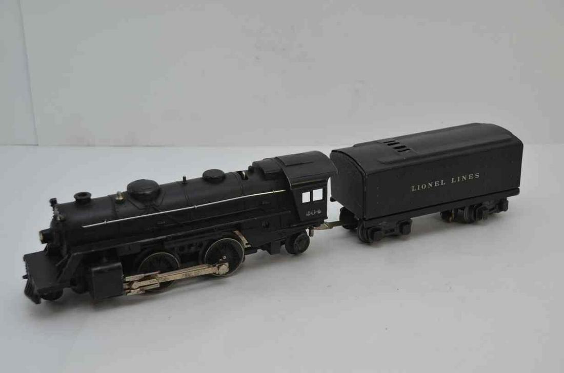 Lionel Lines O Scale Locomotive #204 and 11 Metal Cars (1 of 5)