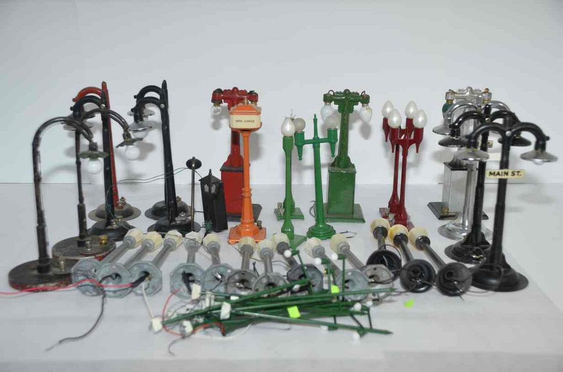 Set of 45 Miscellaneous O Scale Street Lights (1 of 6)