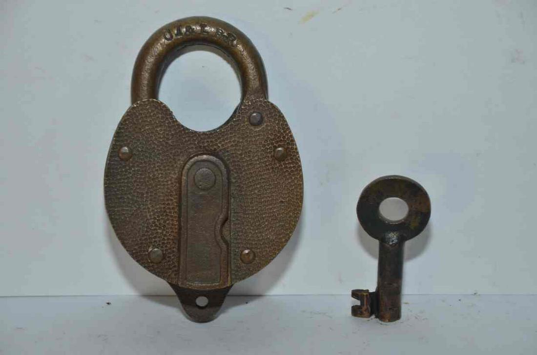 Monon Route RR Brass Lock and Key (1 of 7)