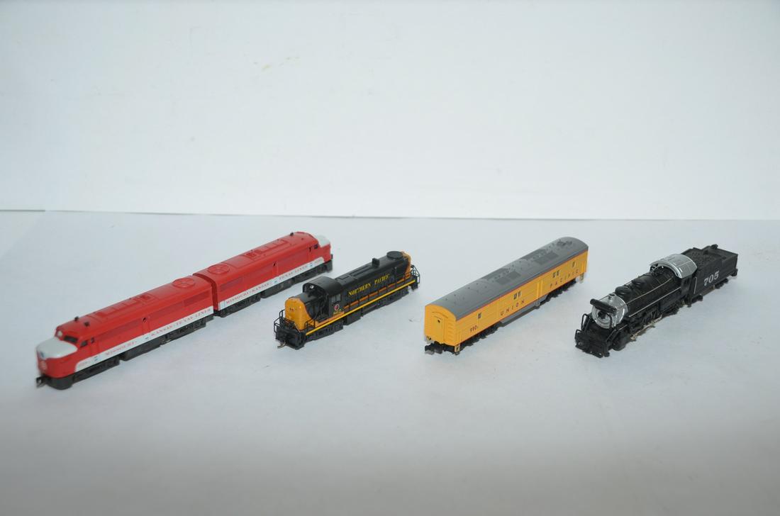 Four Mixed N Scale Locomotives and Parts Locos (1 of 3)