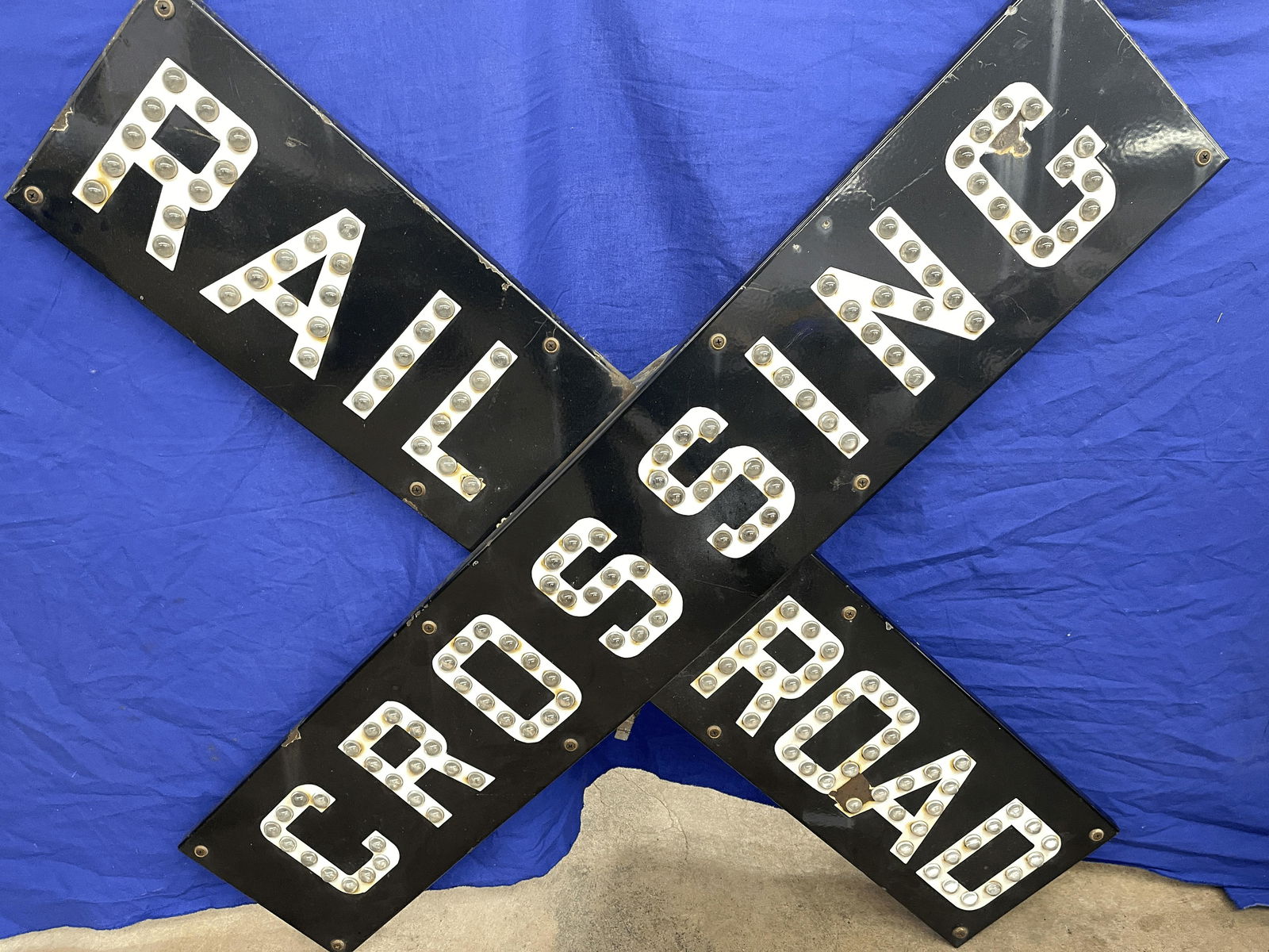 Vintage Tin-Porcelain Crossing Sign (1 of 9)