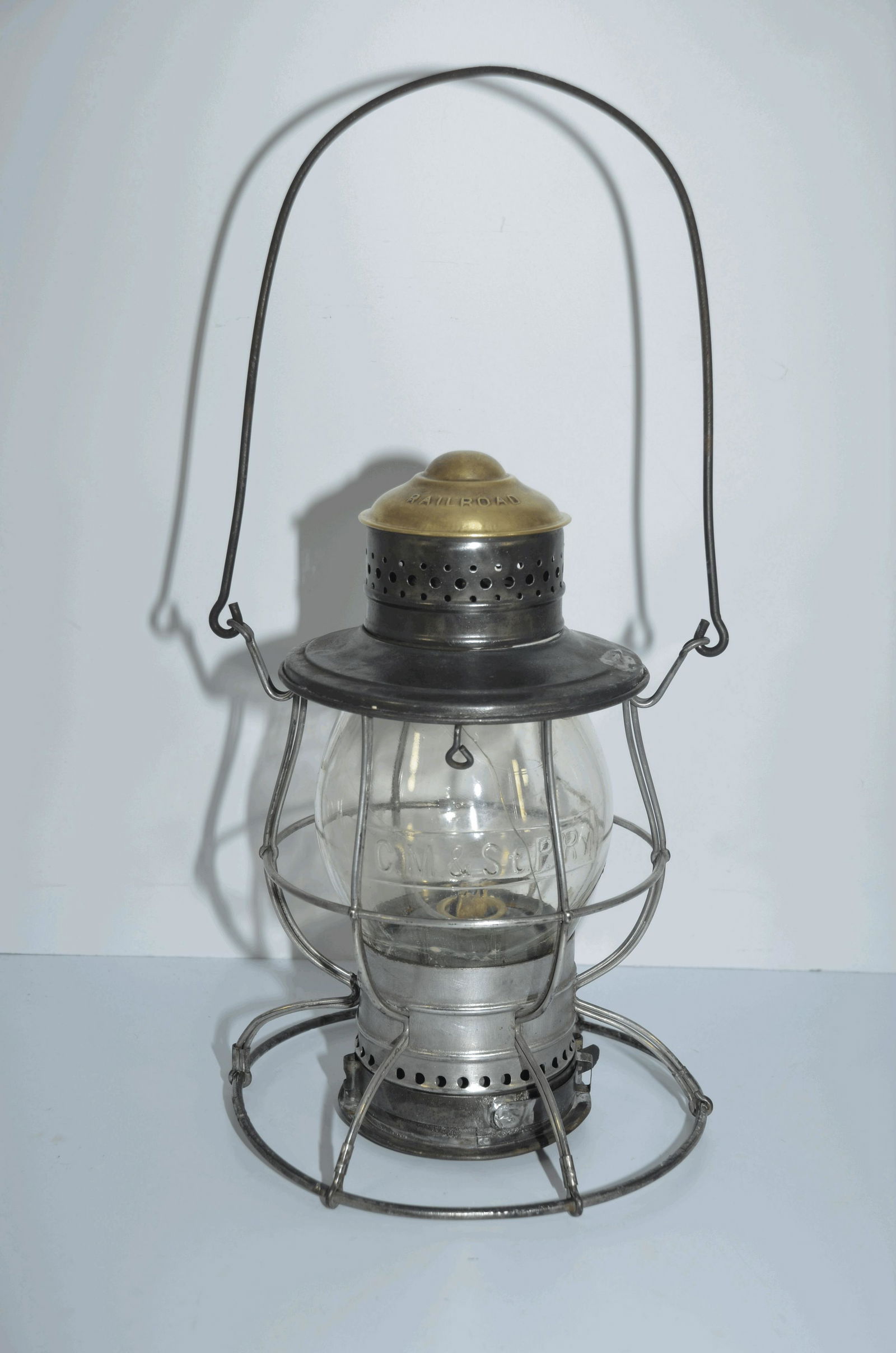 Milwaukee Road RR C.T. Ham 1893 Brass Top Switchmans Lantern (1 of 14)