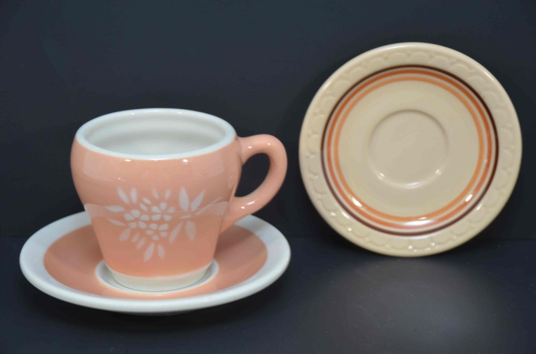 Illinois Central RR Coffee Cup/Saucer and Demitasse Saucer (1 of 7)