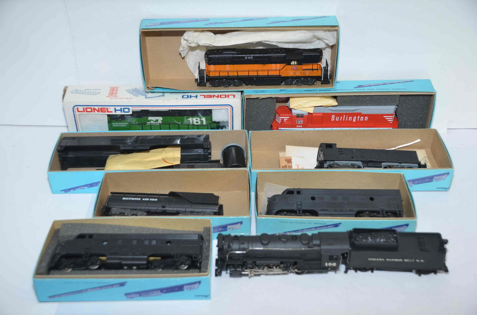Nine Athearn Blue Box and Other HO Scale (514223) on Jan