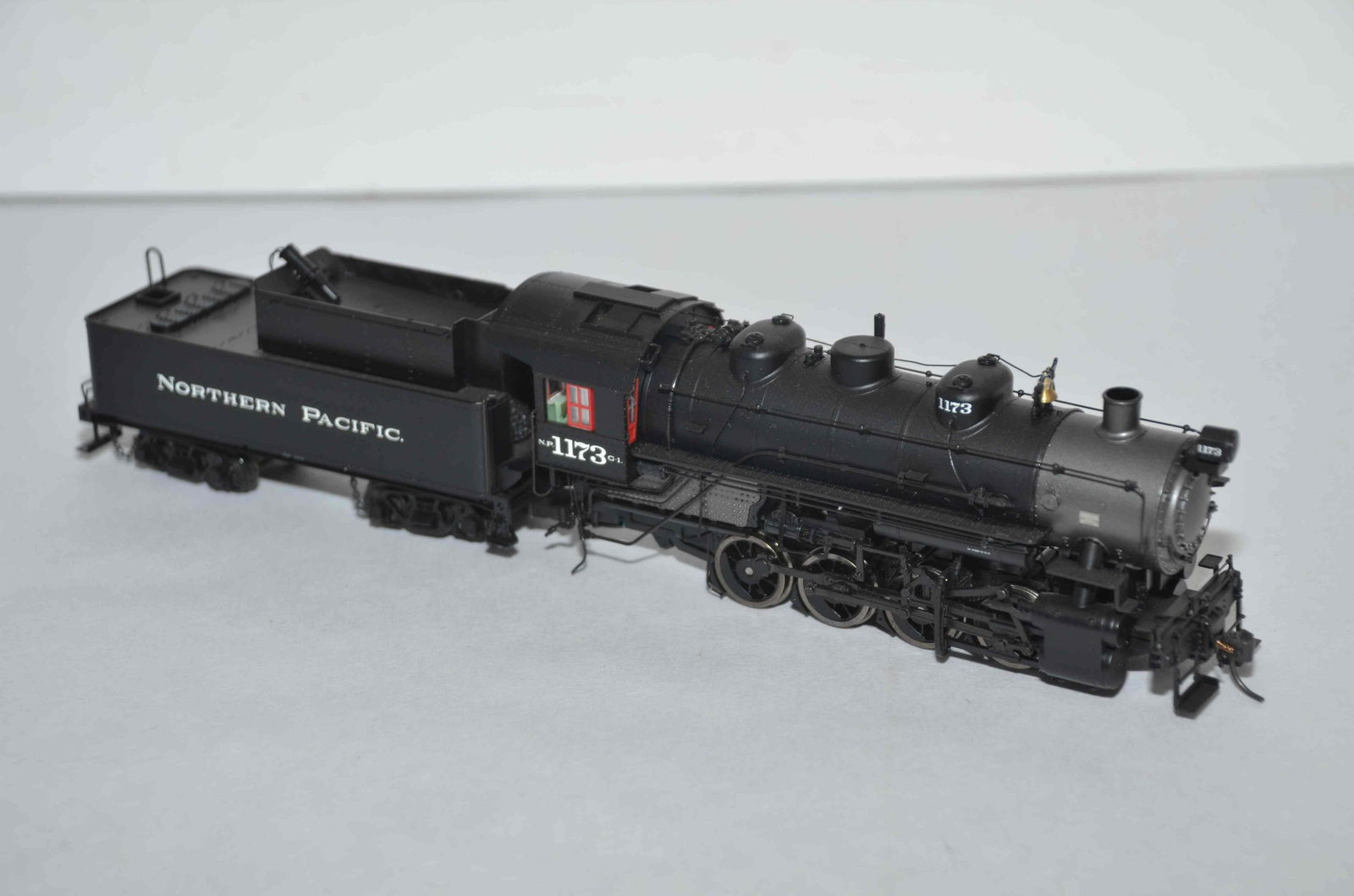 Proto 2000 NP 0-8-0 Steam Loco with DCC-HO Scale: This is a Proto 2000 USRA Northern Pacific 0-8-0 steam locomotive with DCC in HO scale. Runs well. Nice locomotive with fine detail.
