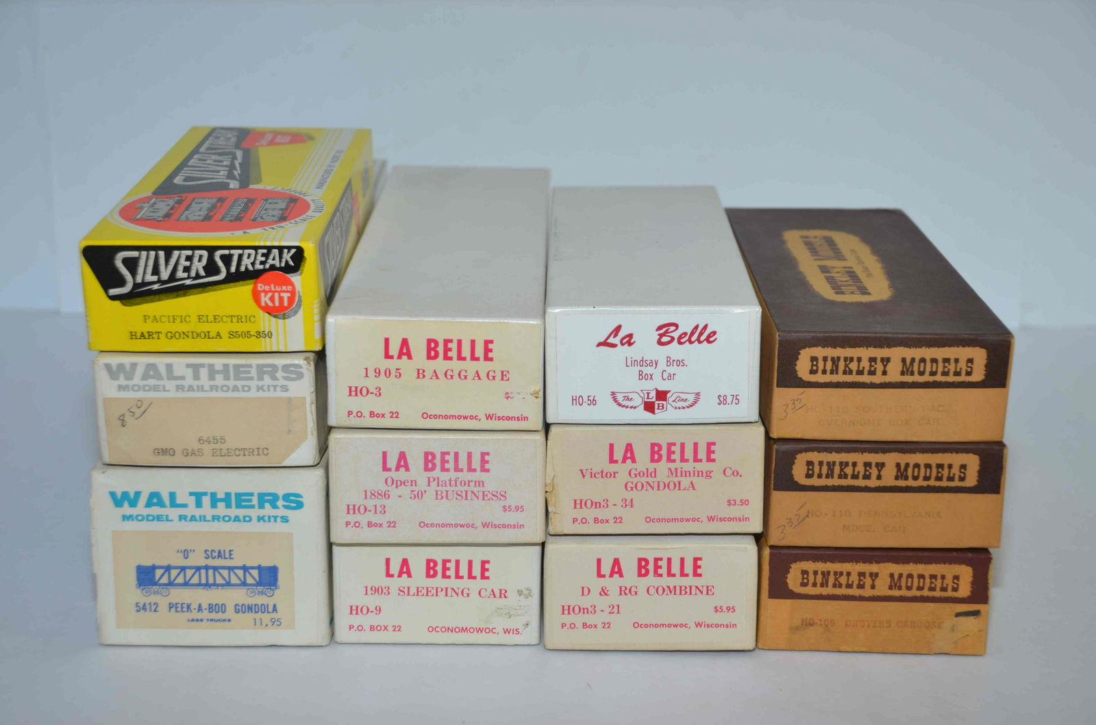 12 Labelle, Walthers, Silver Streak and Binkley Wood HO Scale Kits (1 of 3)