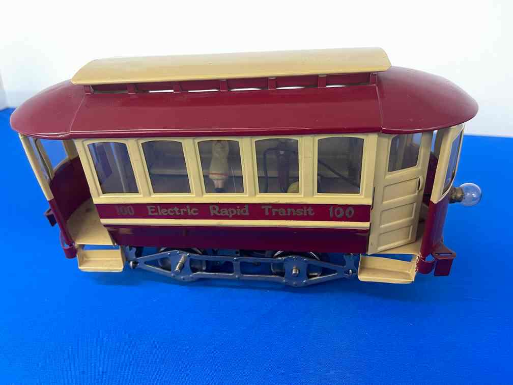 Lionel Standard Gauge Trolly Car (1 of 5)
