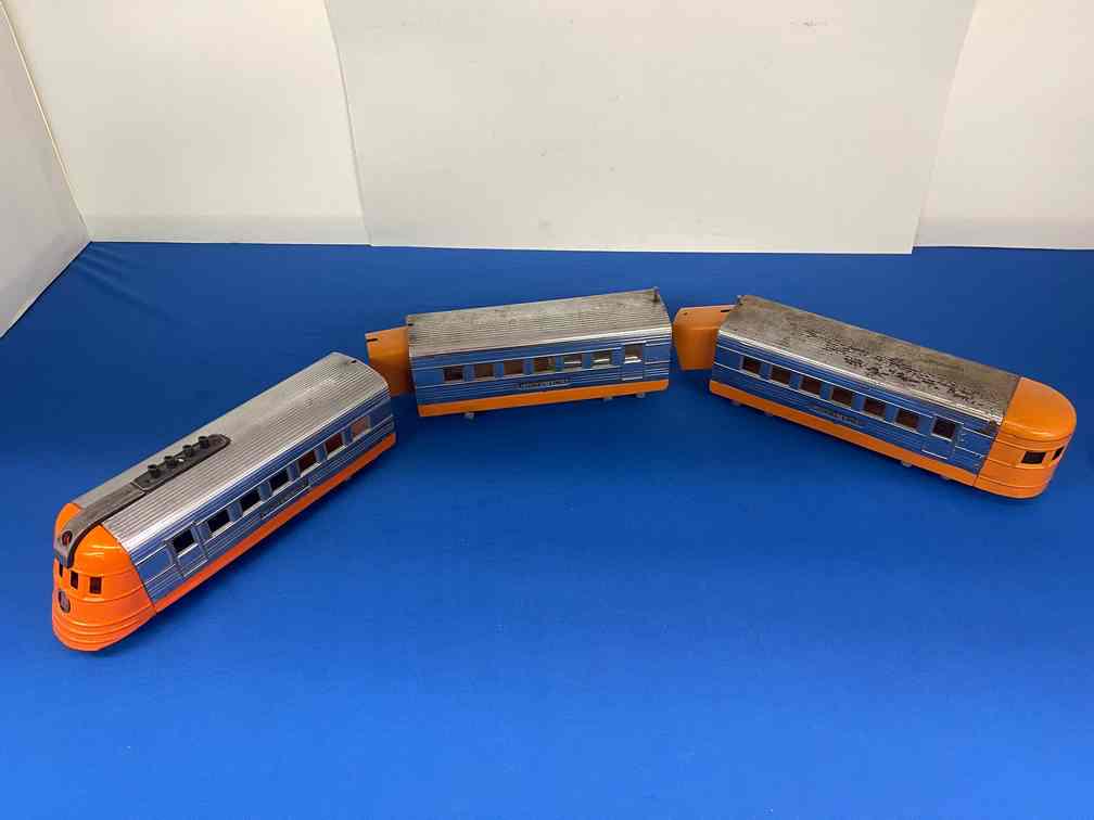 Lionel Jr. 3 Piece Set (1 of 9)