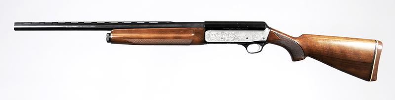 Franchi 48/AL Hunter Semi Auto Shotgun: 12 ga., 2-3/4 in. chamber, 23.5 in. vent rib barrel, chrome-moly steel, left side of receiver engraved with hunt scene and stamped "S.P.A. LUIGI FRANCHI-BRESCIA-MADE IN ITALY/48/AL-12Ga-HUNTER", right