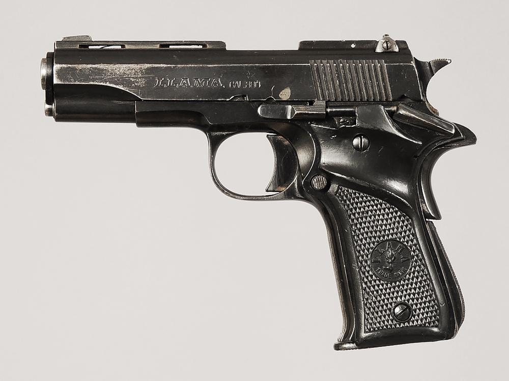 Llama Stoeger Industries Model IIIA Pistol: .380, S/N 717255, 3-3/4 in. barrel, 7 round magazine, grip safety, right side of slide marked "GABILONDOYCIA.VITORIA (ESPANA)", right side "LLAMA CLA 380", frame stamped "STOEGER INDUSTRIES/S.HACKENSA