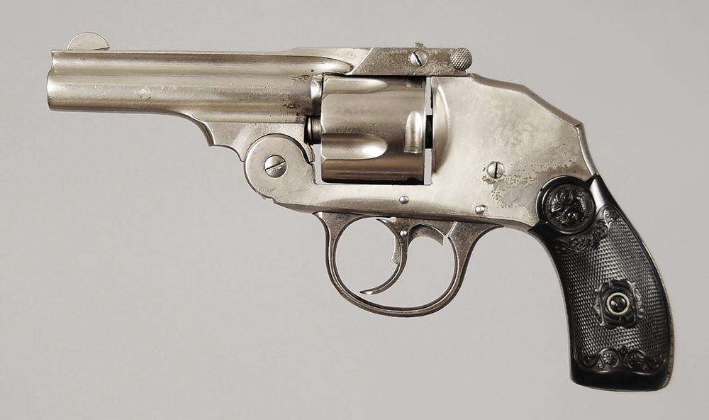Iver Johnson Hammerless Top Break Revolver: .38 5-shot, S/N 49541, 3-1/4 in barrel, nickel finish, Iver Johnson owl head grips