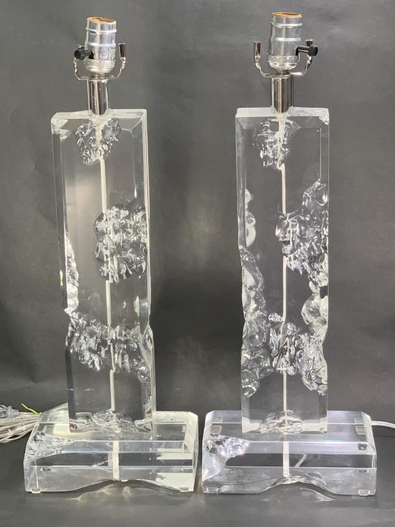 Pair Van Teal Cracked Ice Lucite Lamps (1 of 3)