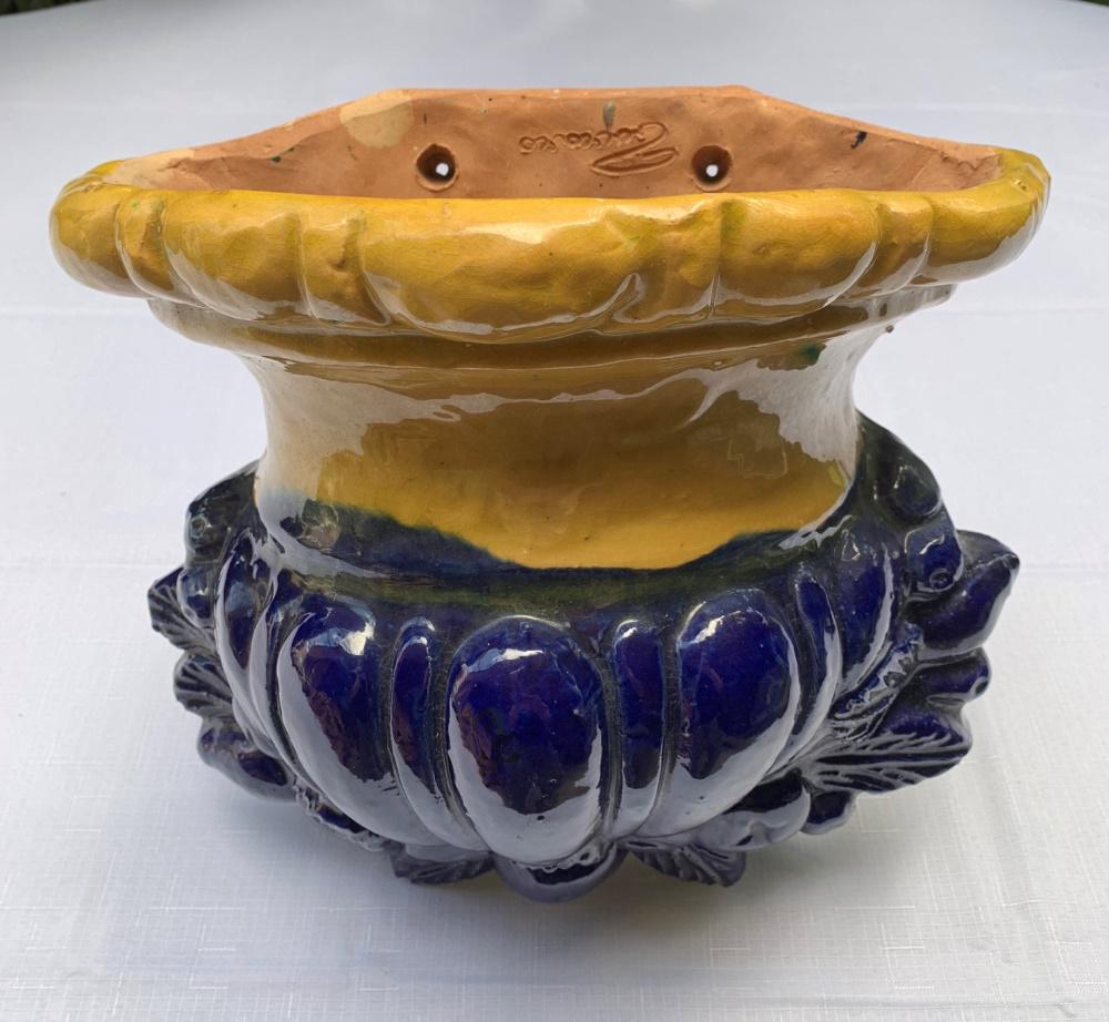 Italian Majolica Pottery Lavabo Basin Wall Pocket (1 of 4)