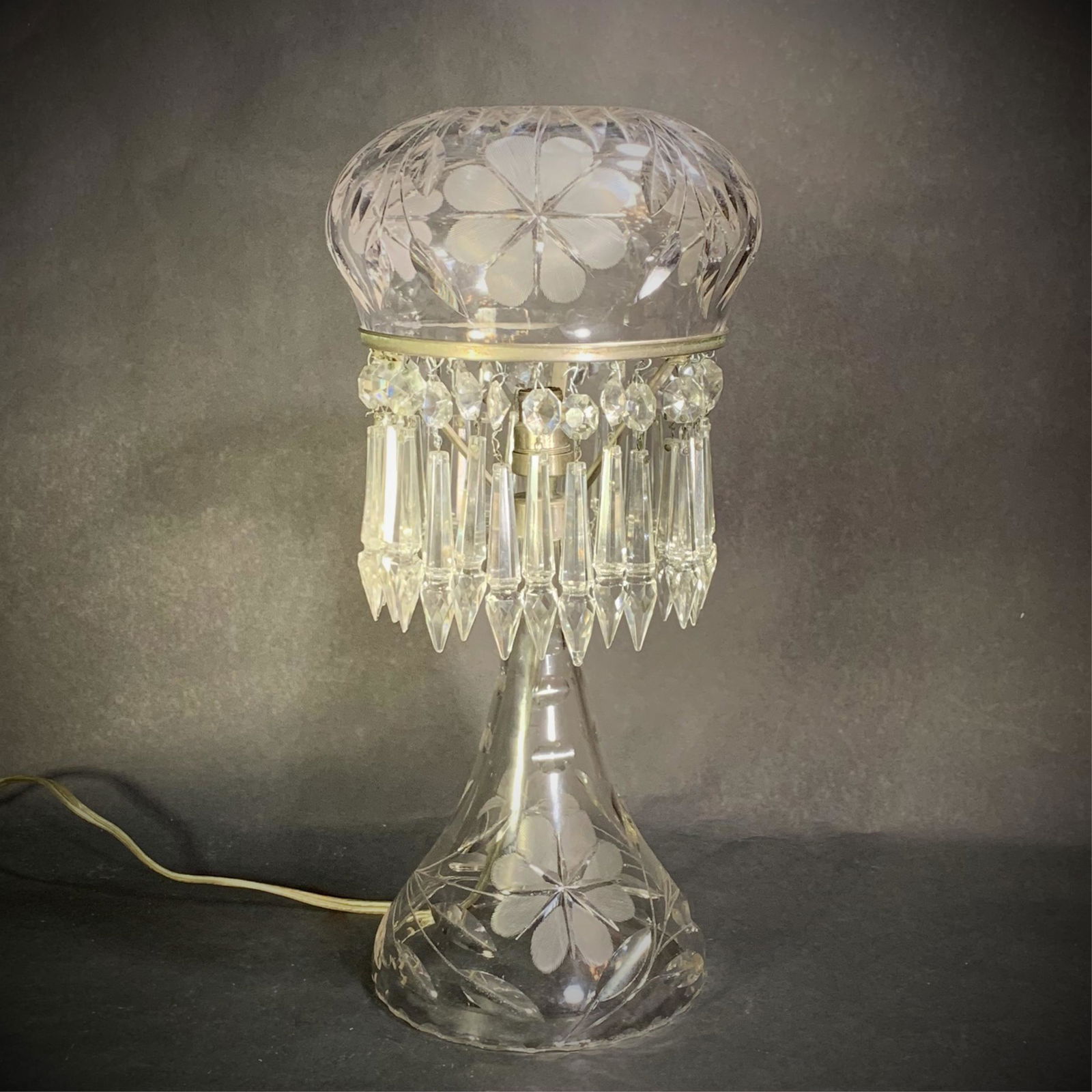 Vintage American Brilliant Style Cut Crystal Dome Lamp (1 of 4)