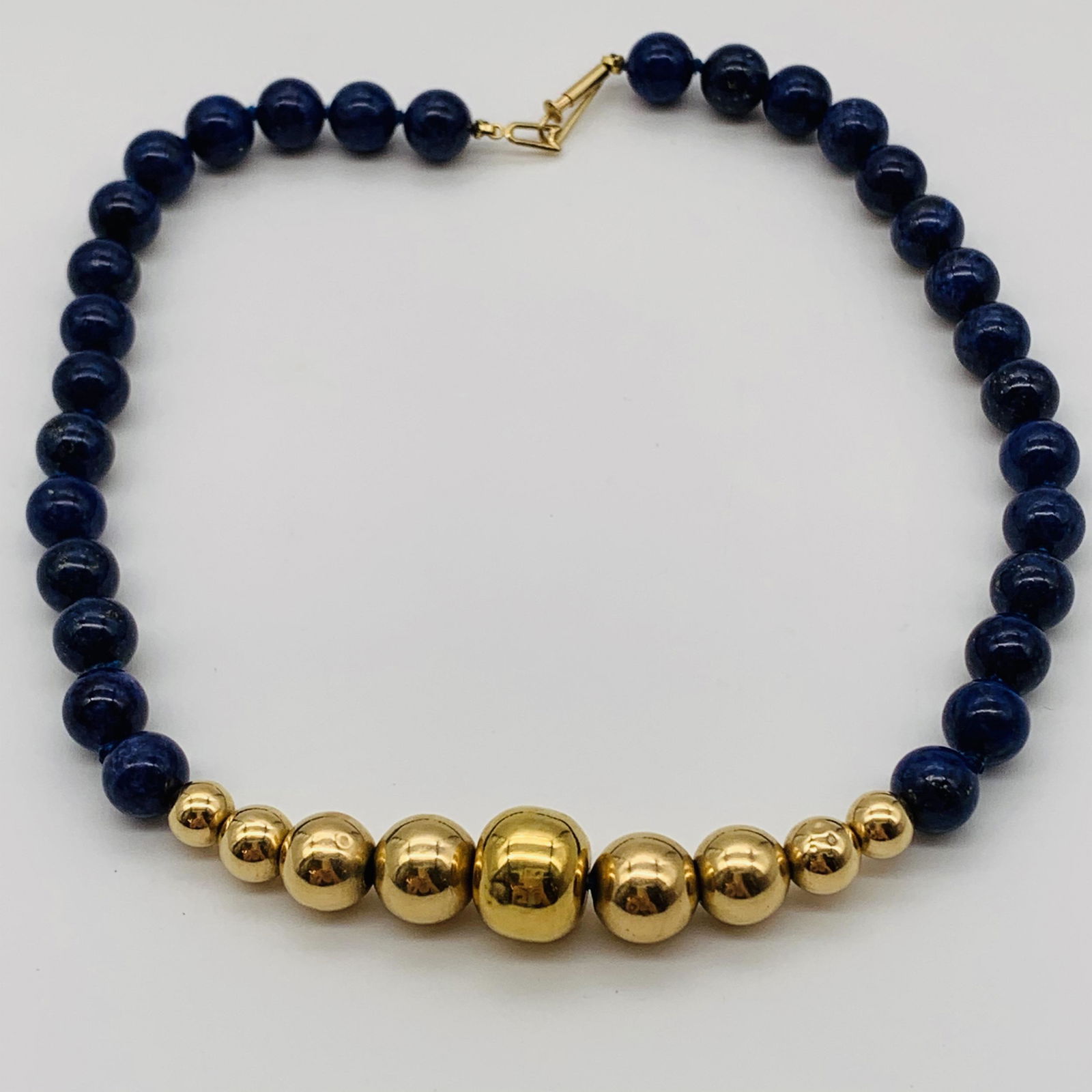 Vintage 14K Yellow Gold, Lapis Lazuli Beaded Necklace. (1 of 6)