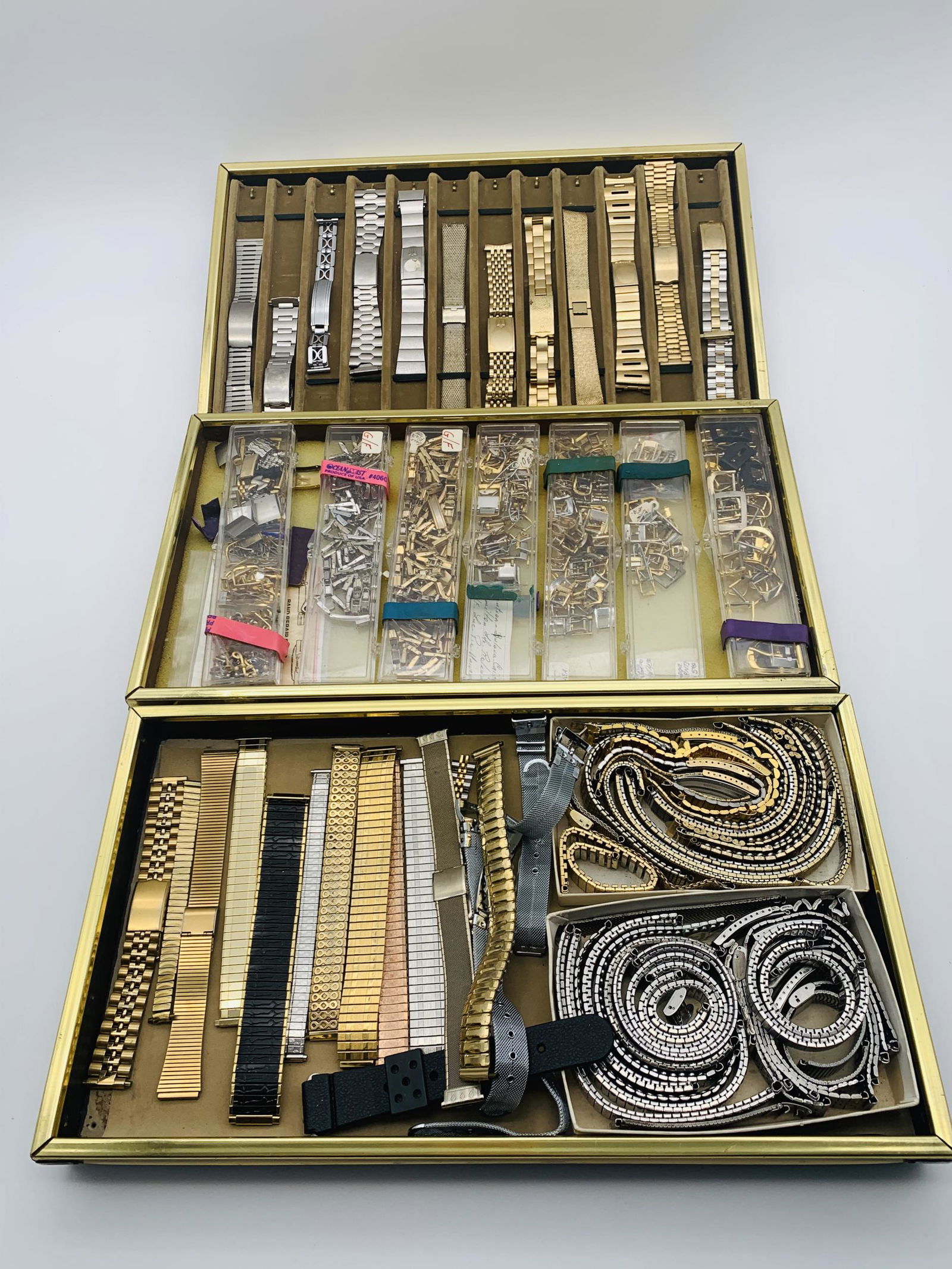 Huge Vintage Watch Bands and Parts Lot (1 of 4)