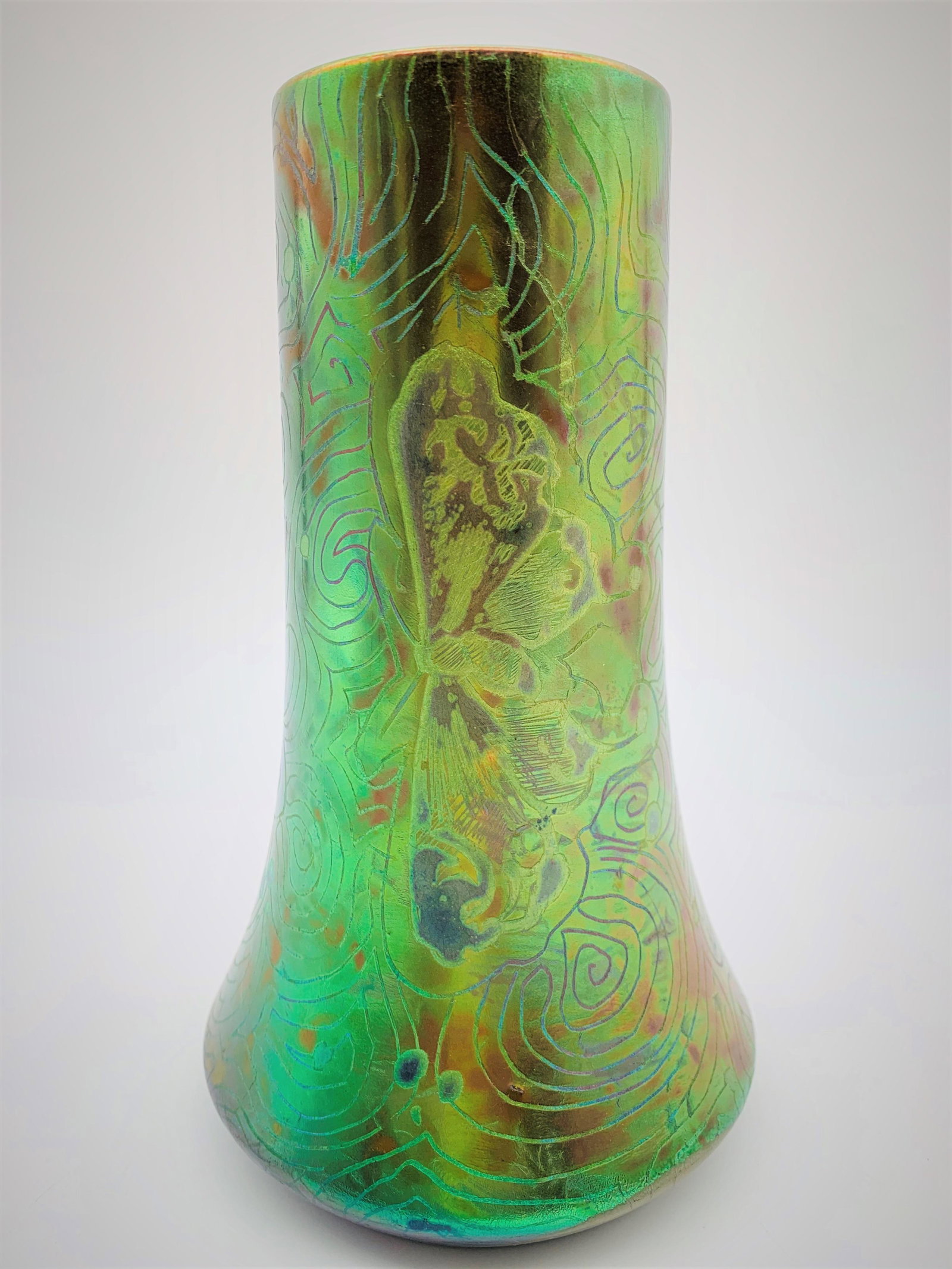 Vintage Zsolnay Style Eosin Glaze Vase (1 of 7)