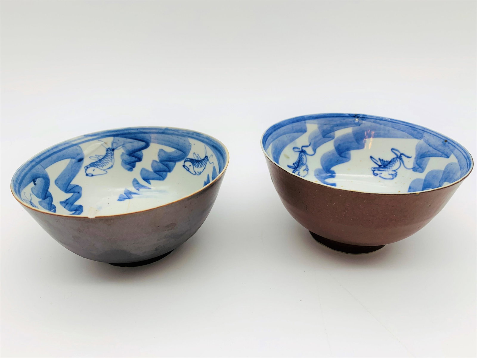 Two Small Vintage Chinese Blue & White Fish Bowls (1 of 7)