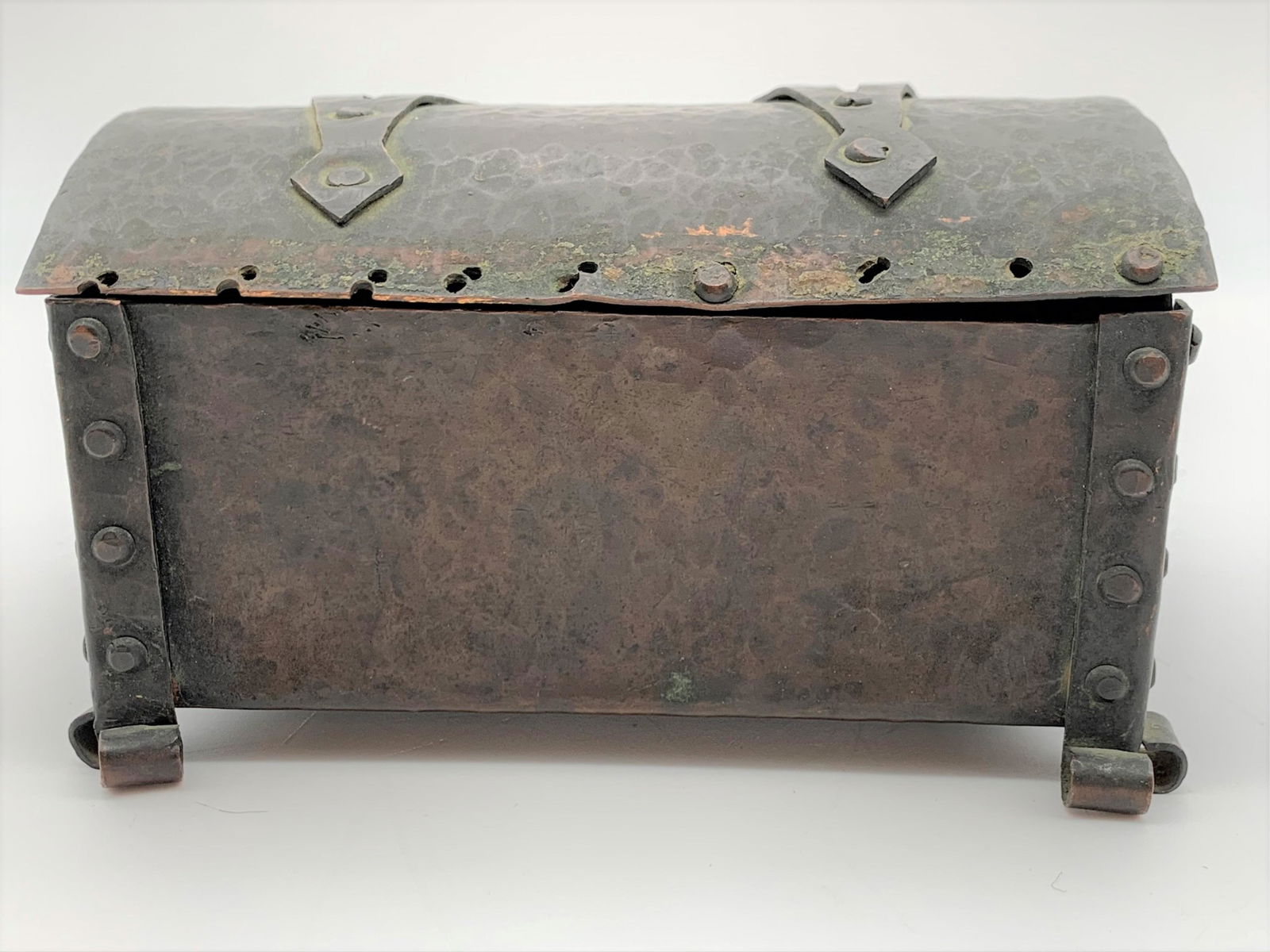 Arts & Crafts Copper Box & Roycroft Wallet (1 of 11)