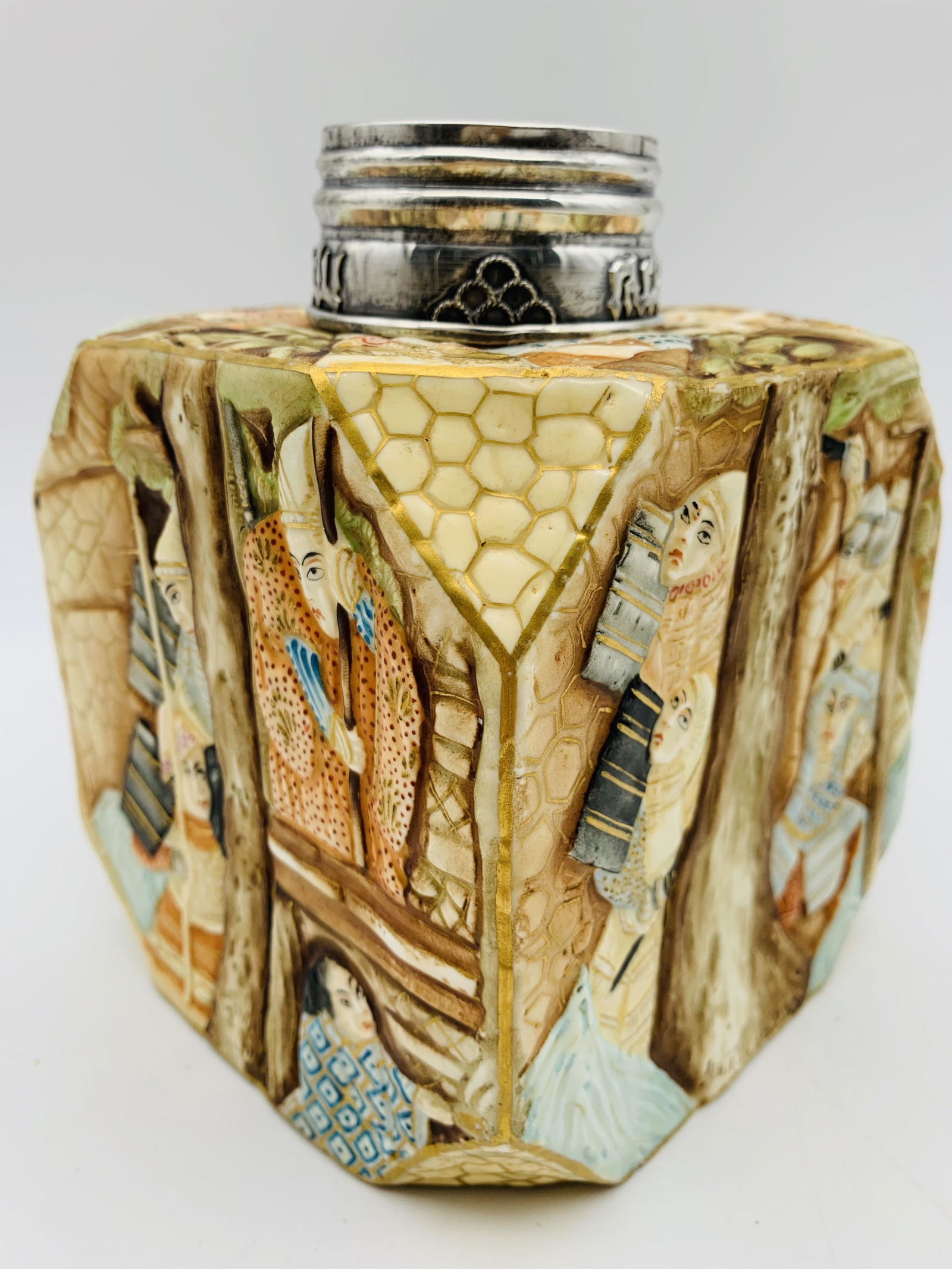 Antique Japanese Satsuma Tea Caddie (1 of 7)