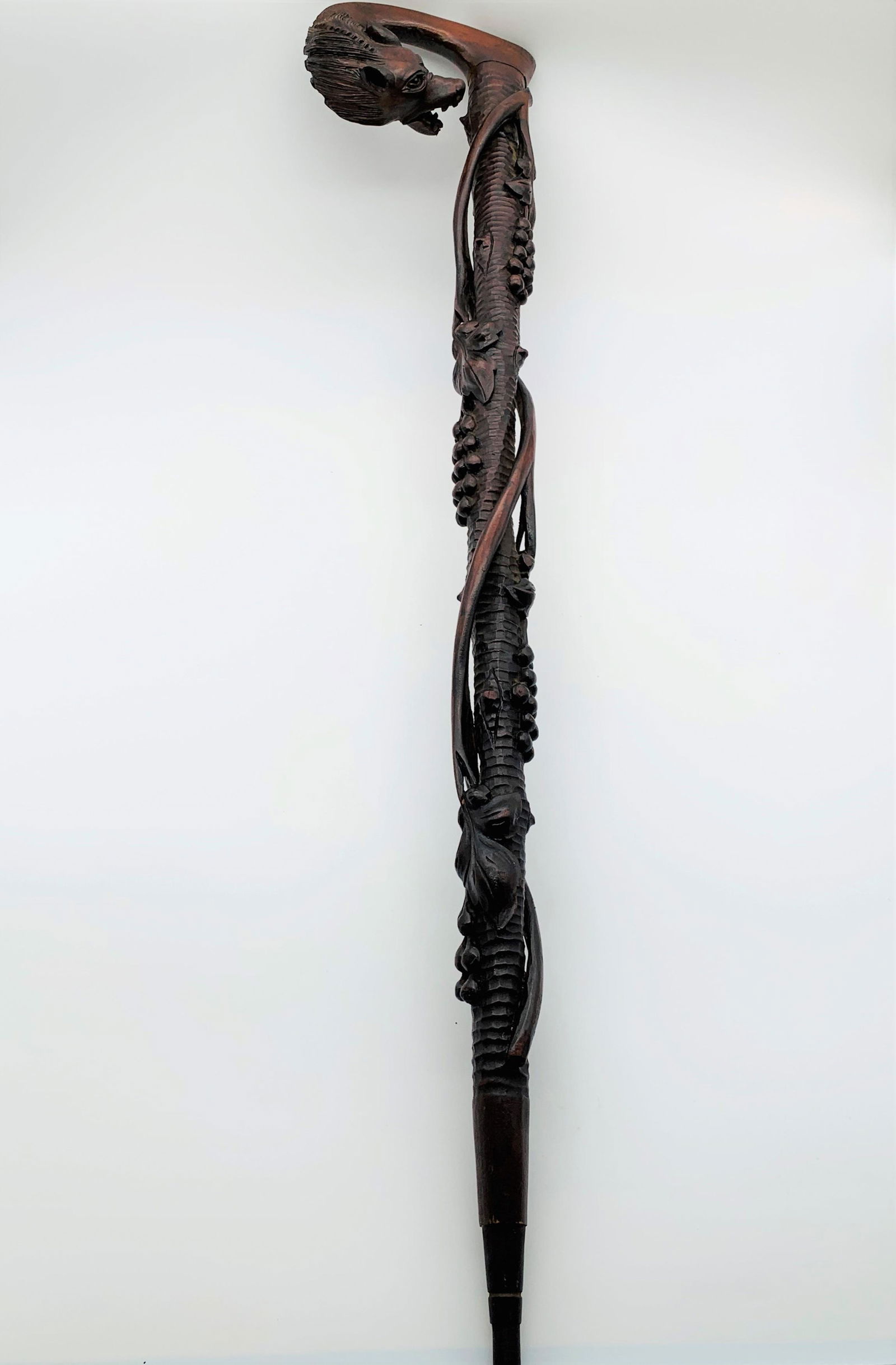 Vintage Polish Carved Wood Wolf Walking Stick (1 of 10)